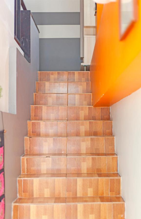 Miku Guesthouse Bangkok Dış mekan fotoğraf