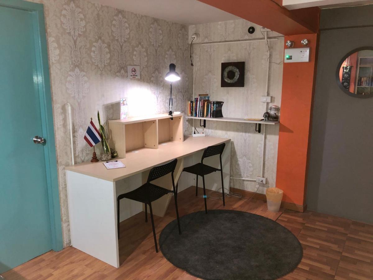 Miku Guesthouse Bangkok Dış mekan fotoğraf