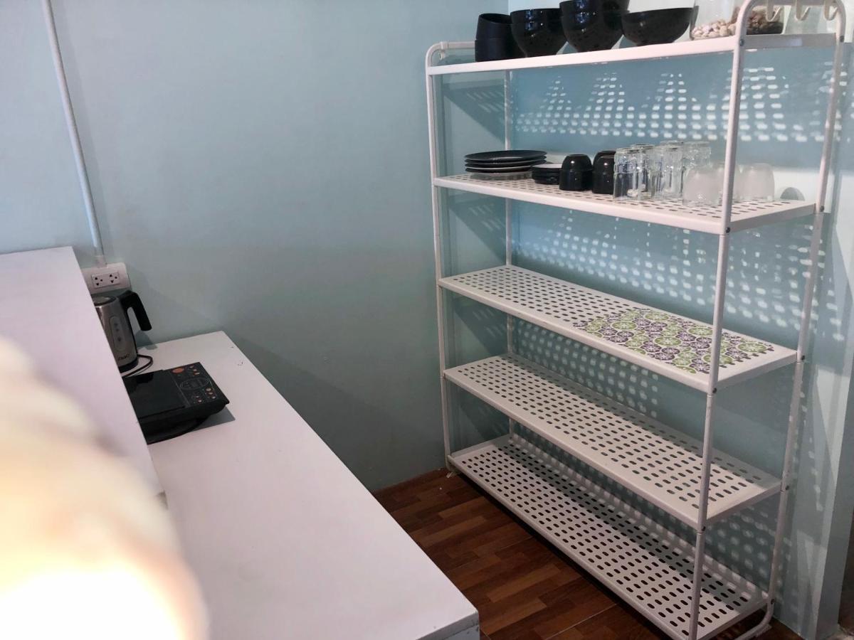 Miku Guesthouse Bangkok Dış mekan fotoğraf