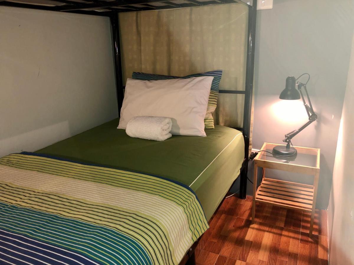 Miku Guesthouse Bangkok Dış mekan fotoğraf