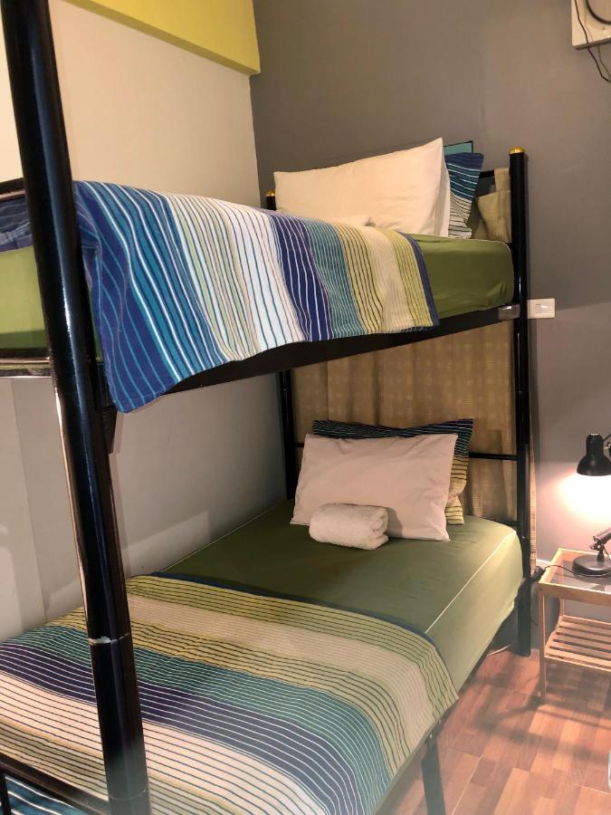 Miku Guesthouse Bangkok Dış mekan fotoğraf