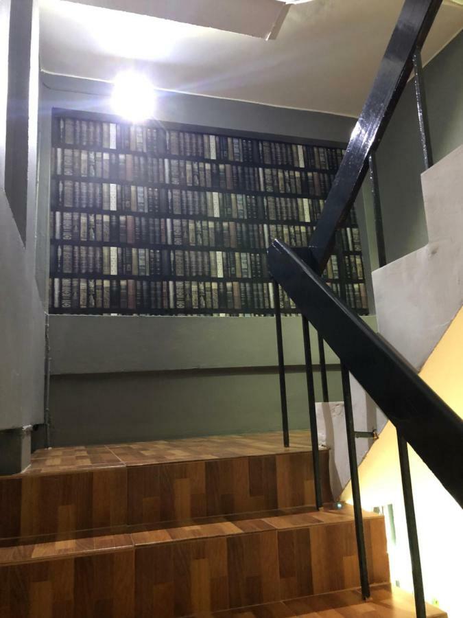 Miku Guesthouse Bangkok Dış mekan fotoğraf