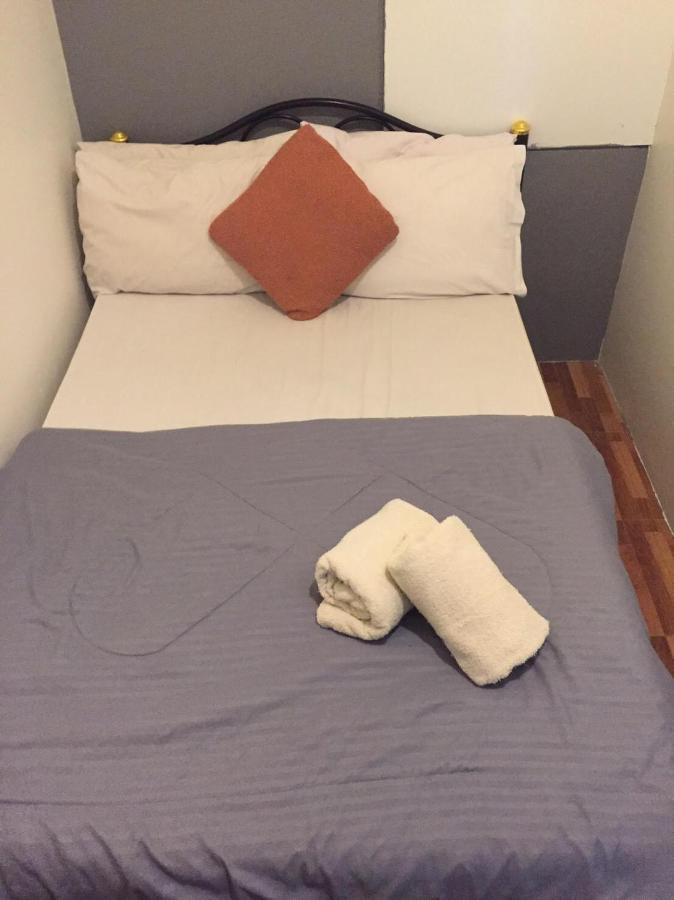 Miku Guesthouse Bangkok Dış mekan fotoğraf